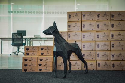 3D Geometrik Metal Large Doberman Heykeli - Görsel 2