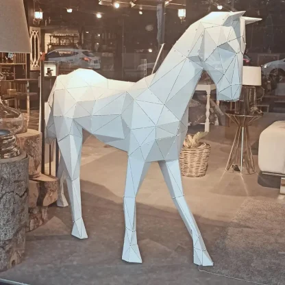 3D Metal Geometrik At Heykeli